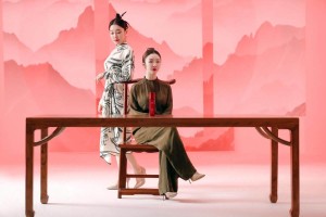 国货护肤界的只此青绿，三草两木尽显东方女性细腻肌肤