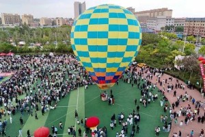 女中音歌唱家索伦嘎放歌杭锦后旗:文旅盛宴奏响华彩乐章