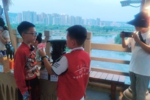 童声讲青铜 巧手启盲盒——宝鸡周文化旅游节上演非遗传承新课堂